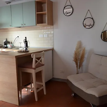 House Of Ely Apartment Craiova