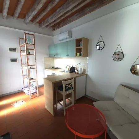 House Of Ely * Craiova