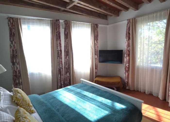 House Of Ely Craiova